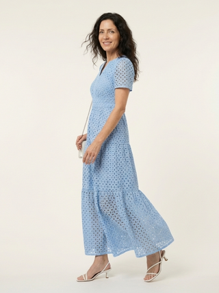 Julie | Robe midi à manches courtes et col V étagée femme