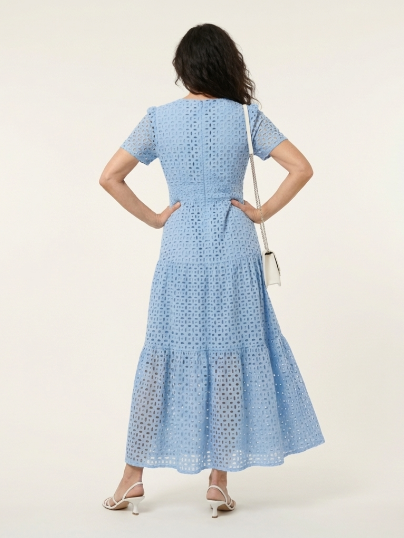 Julie | Robe midi à manches courtes et col V étagée femme