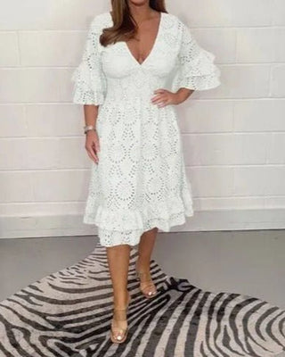 Avery – Robe midi romantique et élégante Lunara